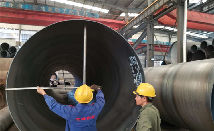 dn350螺旋鋼管，深圳鋼鐵世界1220mm螺旋鋼管，循環(huán)水螺旋焊管，800鎖扣螺旋管廠家