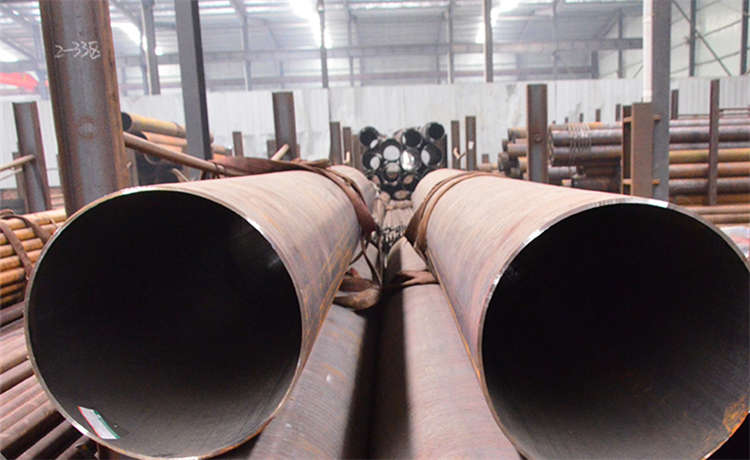 廠家電話，螺旋管型號規(guī)格，鋼鐵世界2100mm螺旋鋼管，820-12螺旋鋼管